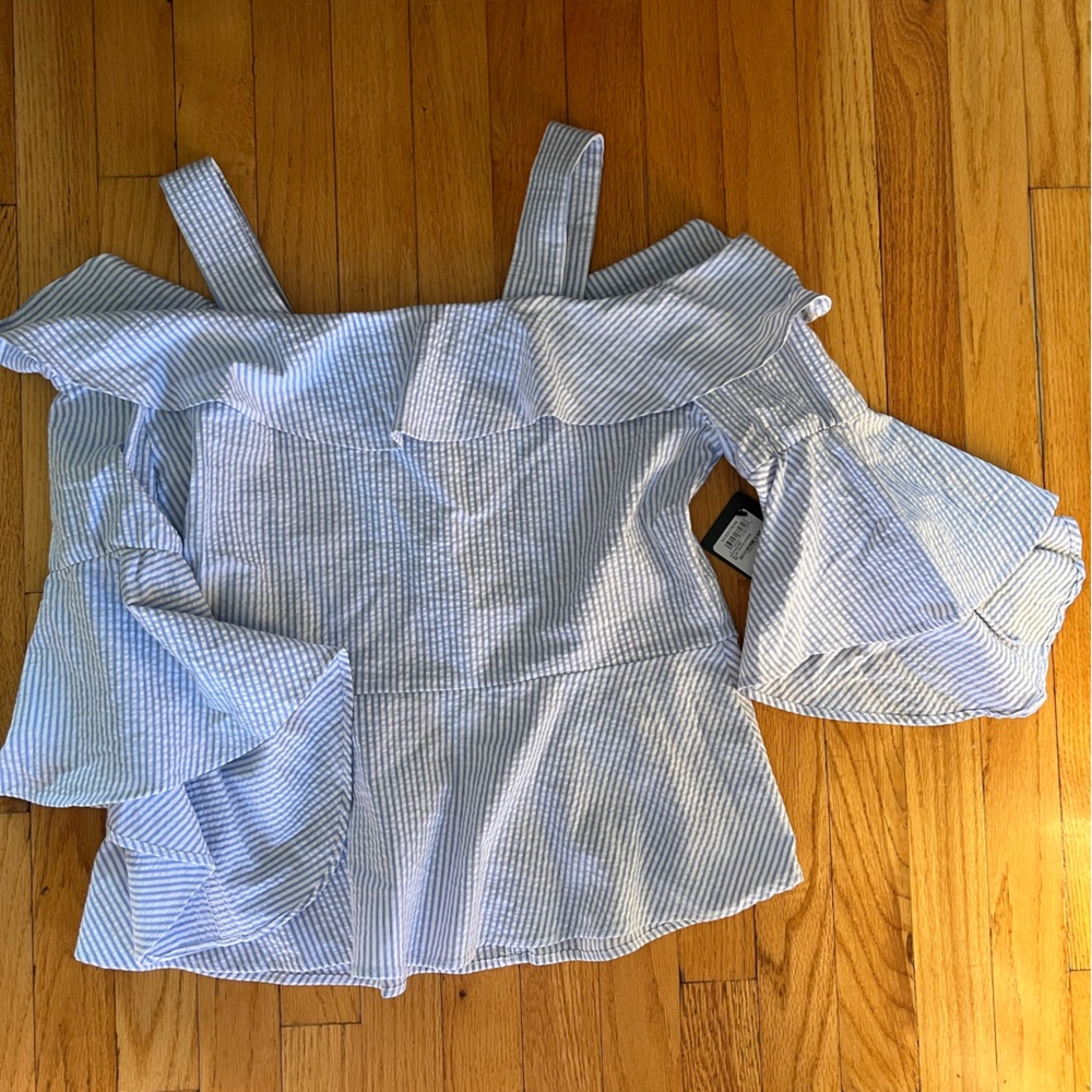 NWT Halogen Cold Shoulder Peplum Top Seersucker Petite Medium